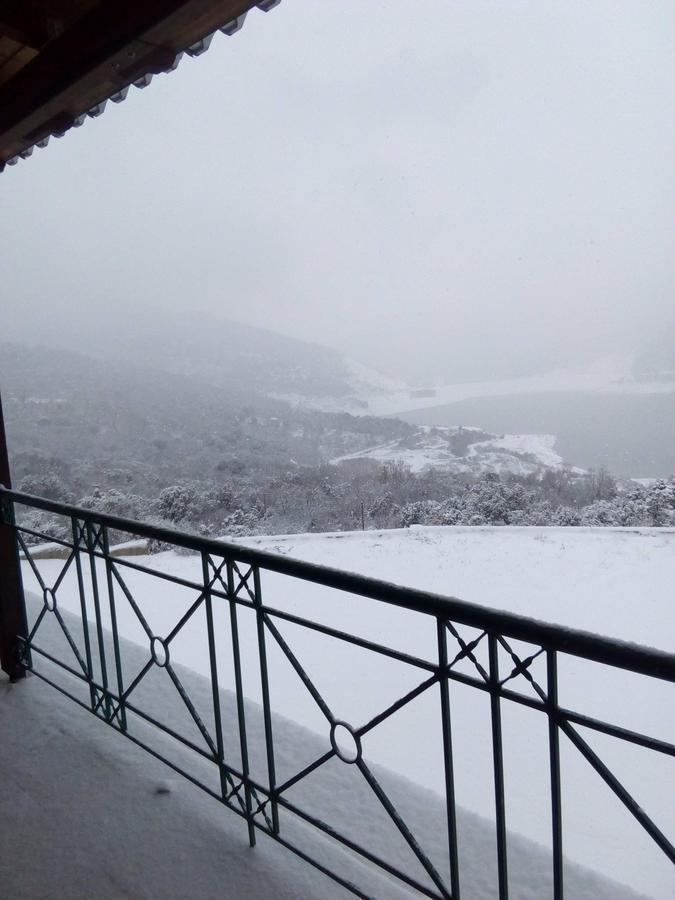 Kedros Chalet Agios Dimitrios  Exteriör bild